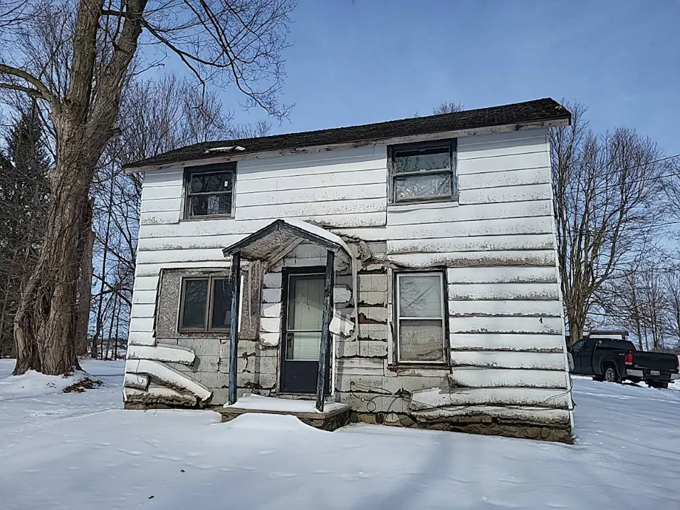 432 W Main St North Adams, MI 49262, Hillsdale County
