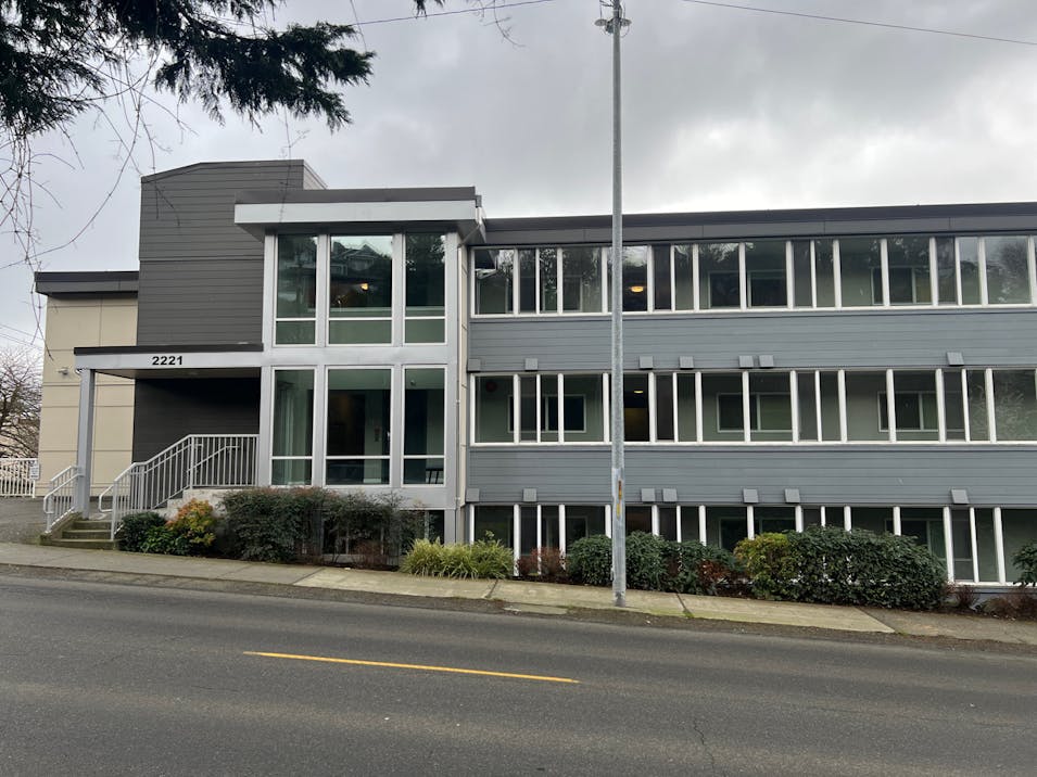 2221 Gilman Dr W Unit #205 Seattle, WA 98119, King County