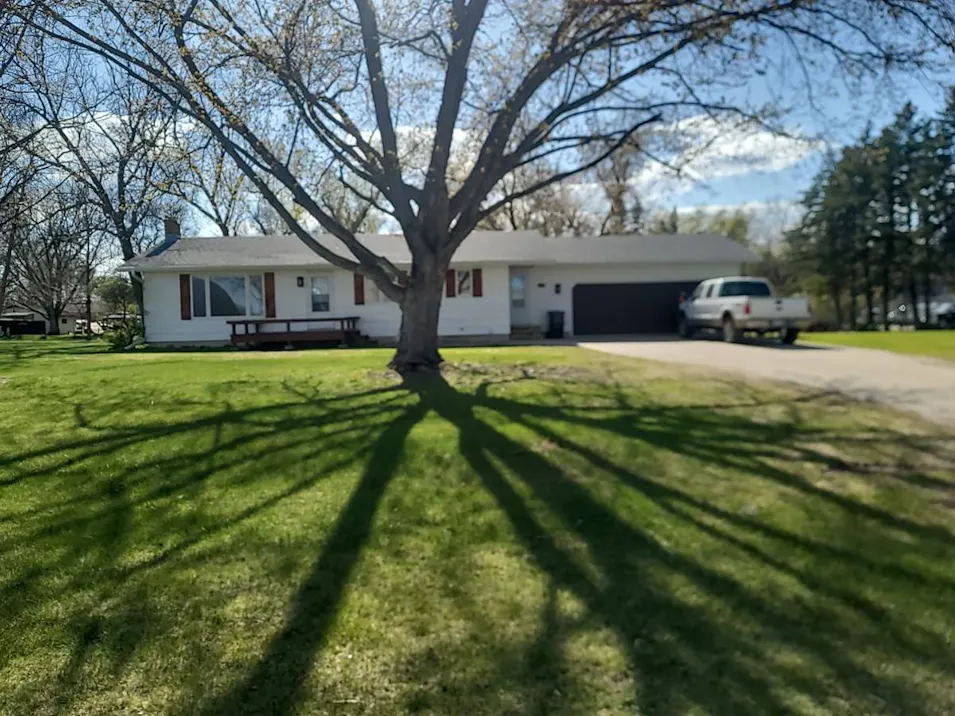 91 Elizabeth St Hawley, MN 56549, Clay County
