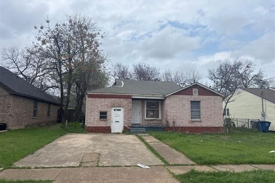 2315 Volga Ave Dallas, TX 75216, Dallas County