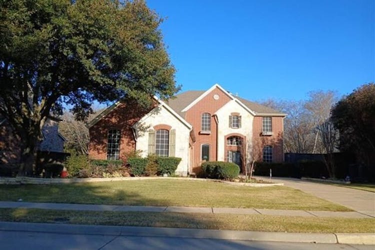 2440 Lakewood Dr Grand Prairie, TX 75054, Tarrant County