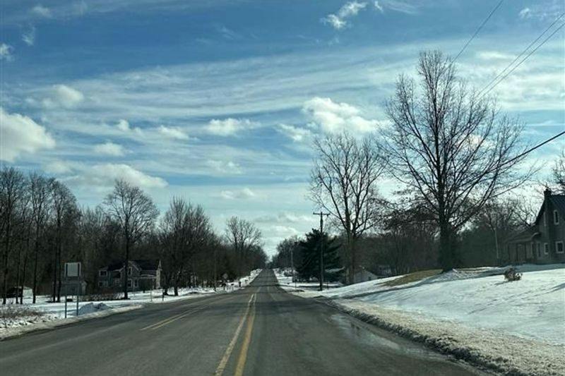 Ogden Hwy, Adrian, MI 49221