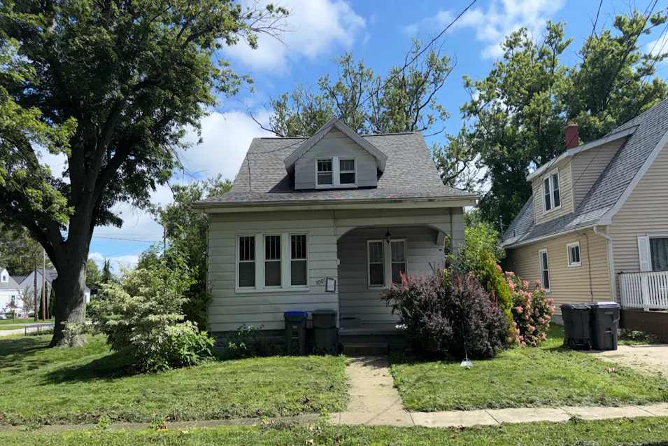 1001 Marshall Dr Erie, PA 16505, Erie County