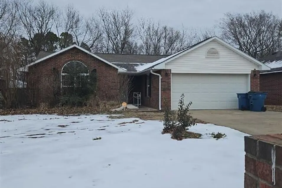 2227 Green Meadows Cir McAlester, OK 74501, Pittsburg County