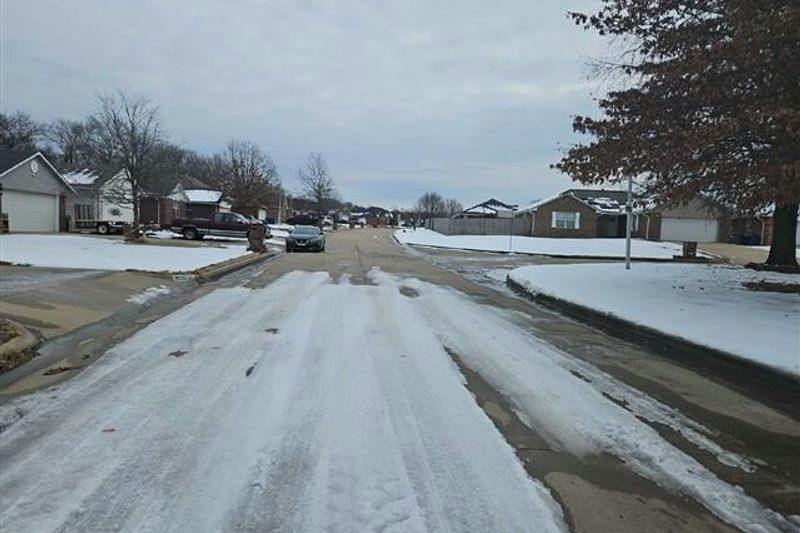 Green Meadows Cir, Mcalester, OK 74501