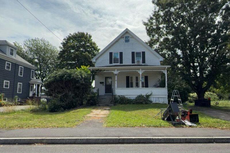 Bartlett St, Avon, MA 02322