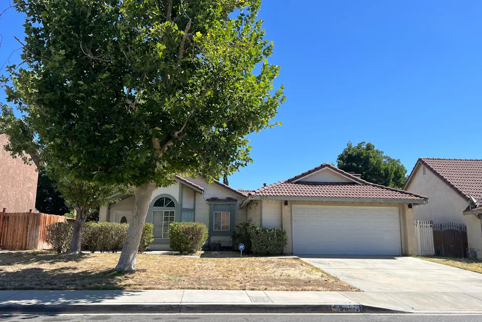 567 Conifer Drive Palmdale, CA 93550, Los Angeles County