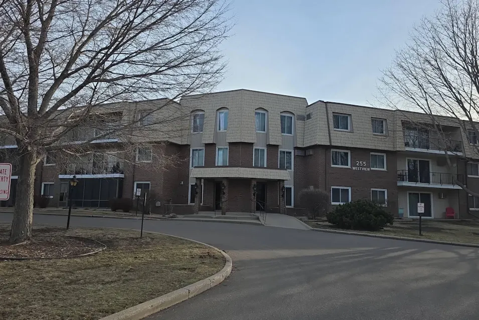 255 Westview Drive #207 West St Paul, MN 55118, Dakota County