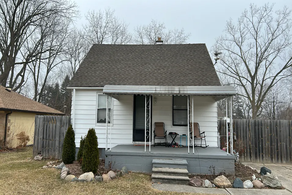 27346 Maple St Roseville, MI 48066-2860, Macomb County