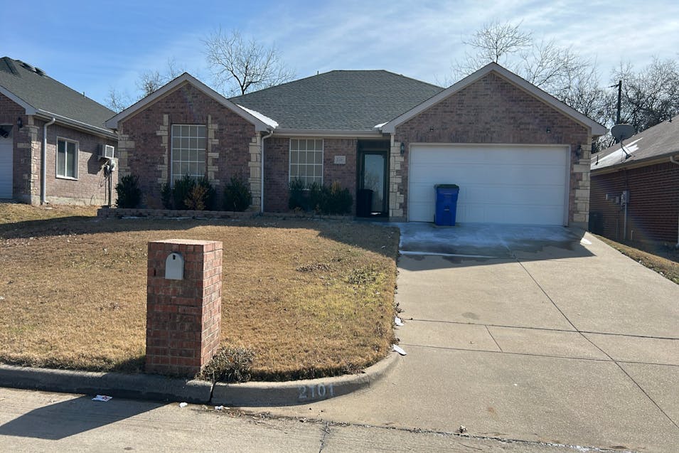 2101 Turtle Cove Dr Mansfield, TX 76063, Tarrant County