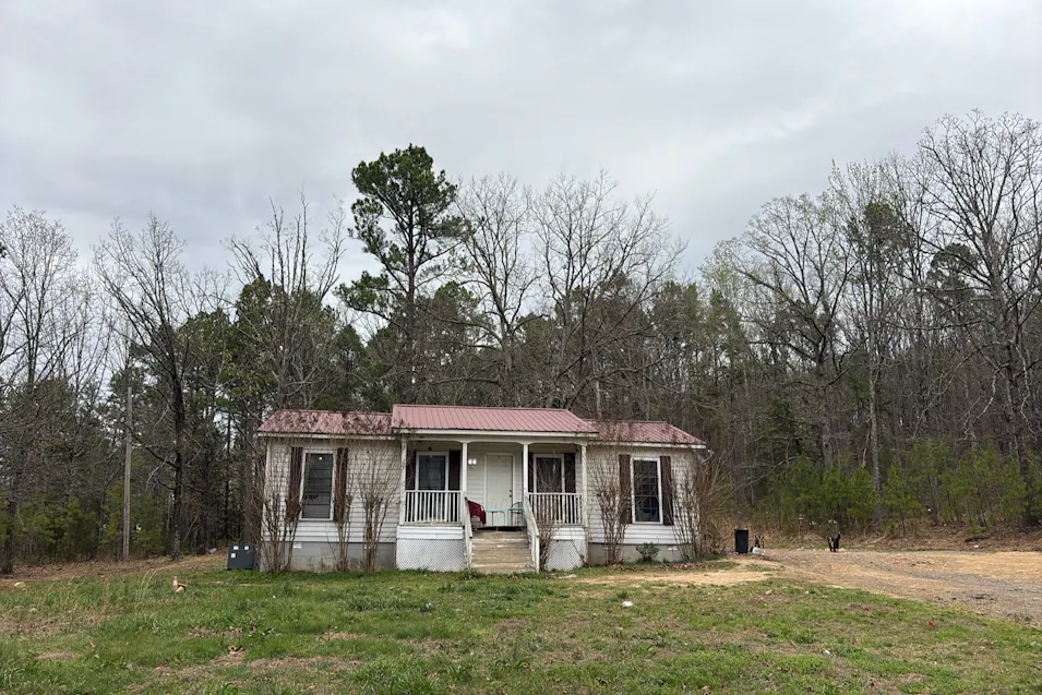 2449 Henderson Road Clinton, AR 72031, Van Buren County