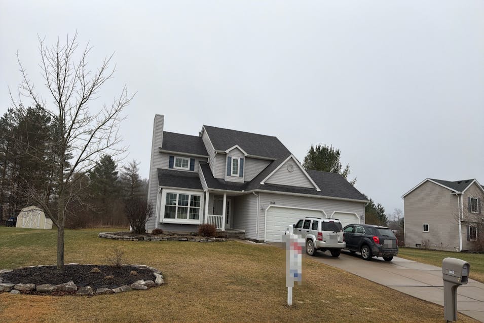 1462 Manistee Dr Grand Blanc, MI 48439, Genesee County