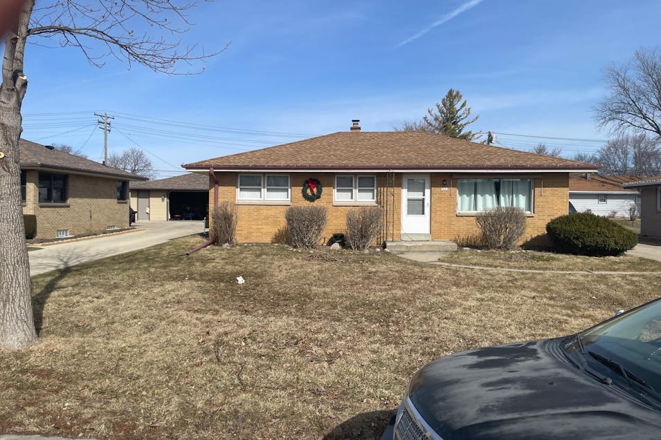 5622 W. Allerton Ave. Greenfield, WI 53220, Milwaukee County