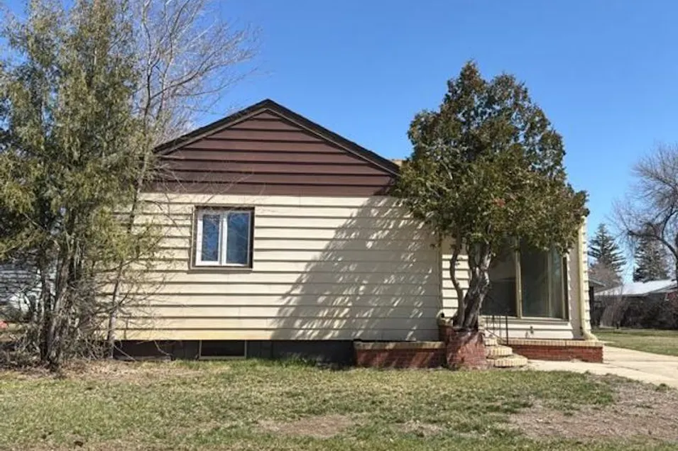 318 North Hazel Street Plentywood, MT 59254, Sheridan County