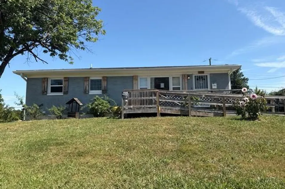 230 Maevi Drive New Albany, IN 47150, Floyd County