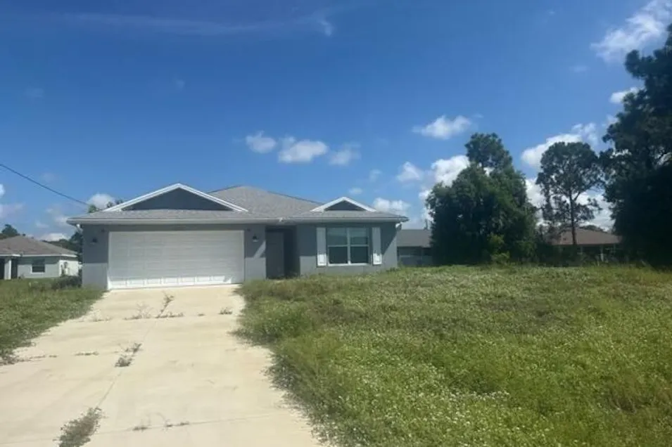 2323 NE 35th Lane Cape Coral, FL 33909, Lee County