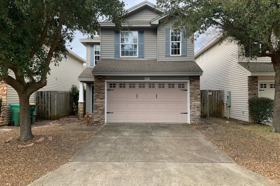 2907 Five Oaks Ln Shalimar, FL 32579, Okaloosa County