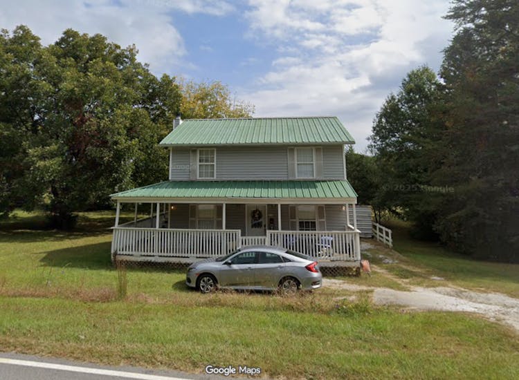 808 N Laurel St Walhalla, SC 29691, Oconee County