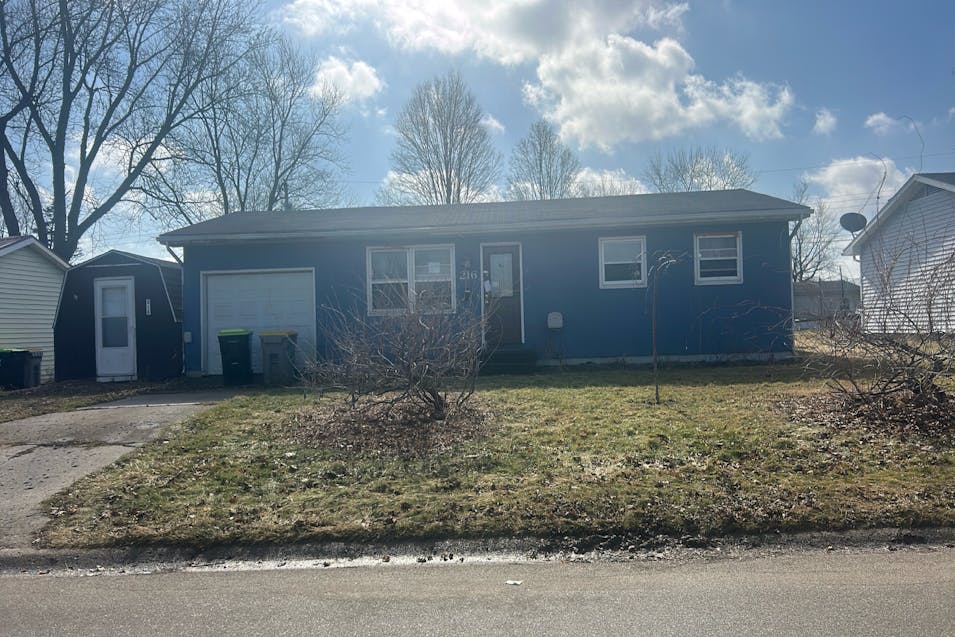 216 Park Ln Butler, IN 46721, De Kalb County