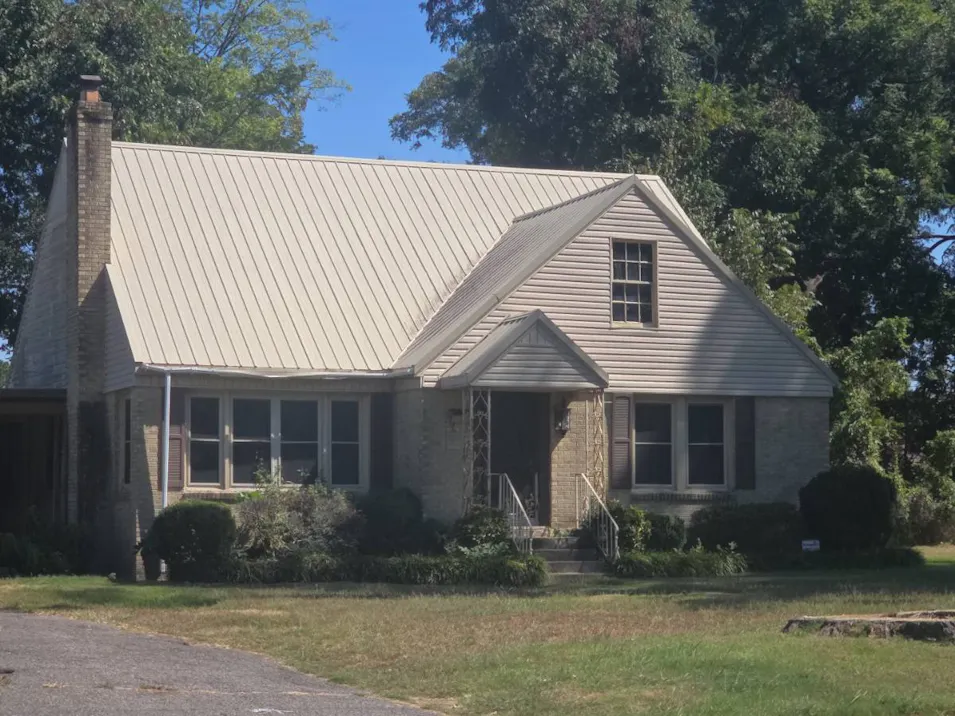 826 N. Division St. Forrest City, AR 72335, St. Francis County