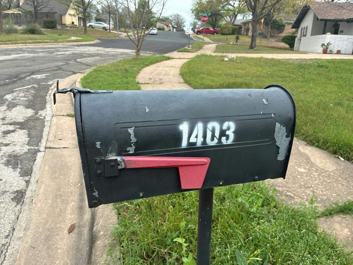 Brighton Cir, Austin, TX 78753