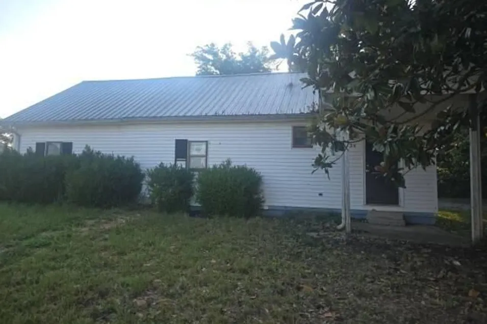 1334 Jefferson St Cadiz, KY 42211-9662, Trigg County