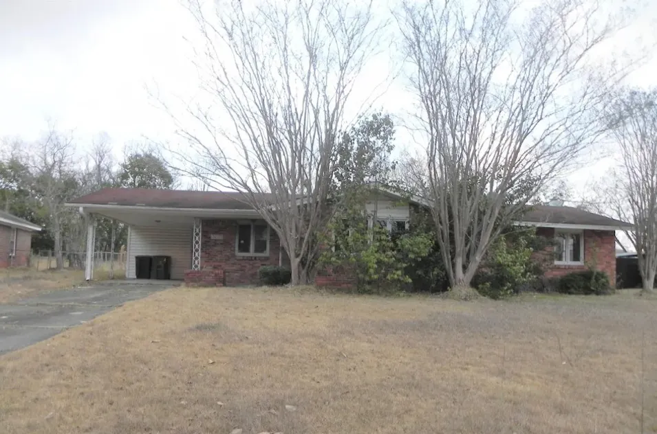 3225 N Colonial Dr Montgomery, AL 36111, Montgomery County