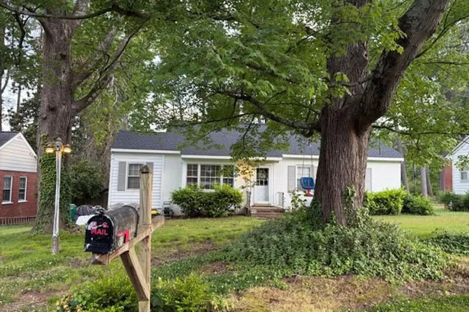 8513 Holly Hill Road Henrico, VA 23229, Henrico County
