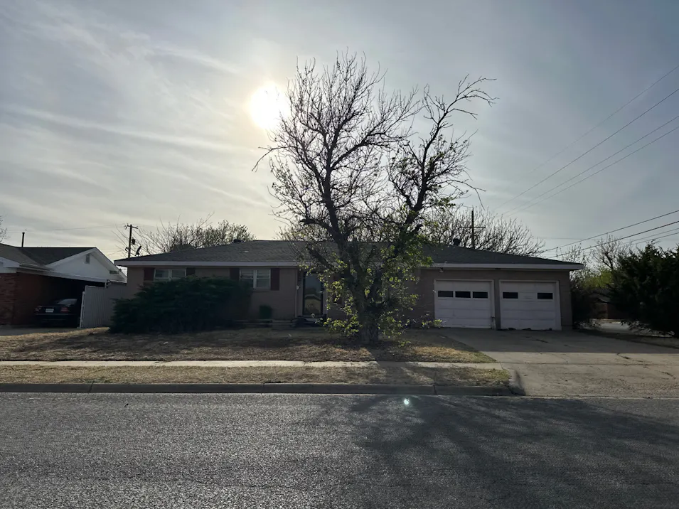 1727 Fir St Pampa, TX 79065, Gray County