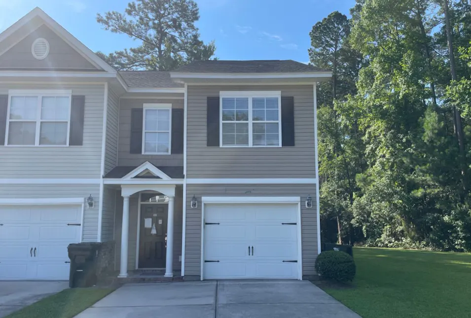 234 S Lamplighter Ln Summerville, SC 29486, Berkeley County