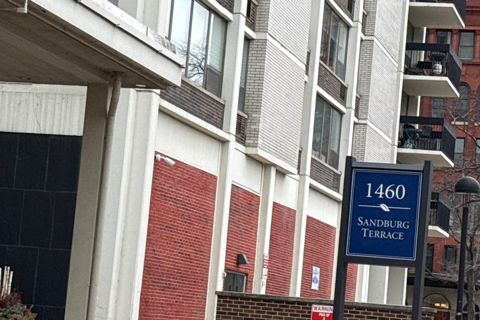 1460 North Sandburg Terrace Unit 1406a Chicago, IL 60610, Cook County