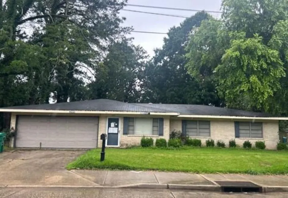 2317 Louisiana Ave Lafayette, LA 70501, Lafayette County