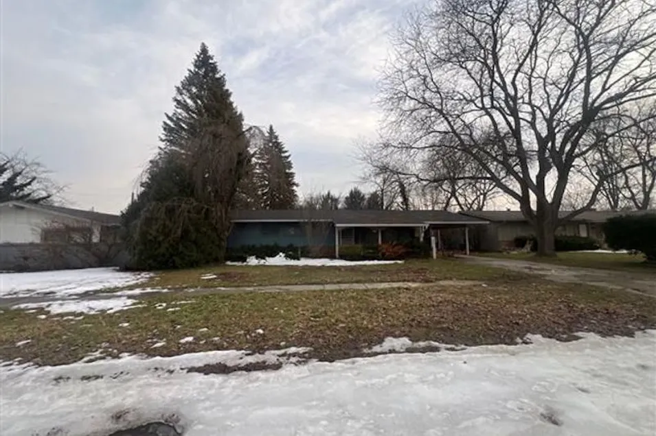 1809 Greenbriar Ln Flint, MI 48507, Genesee County