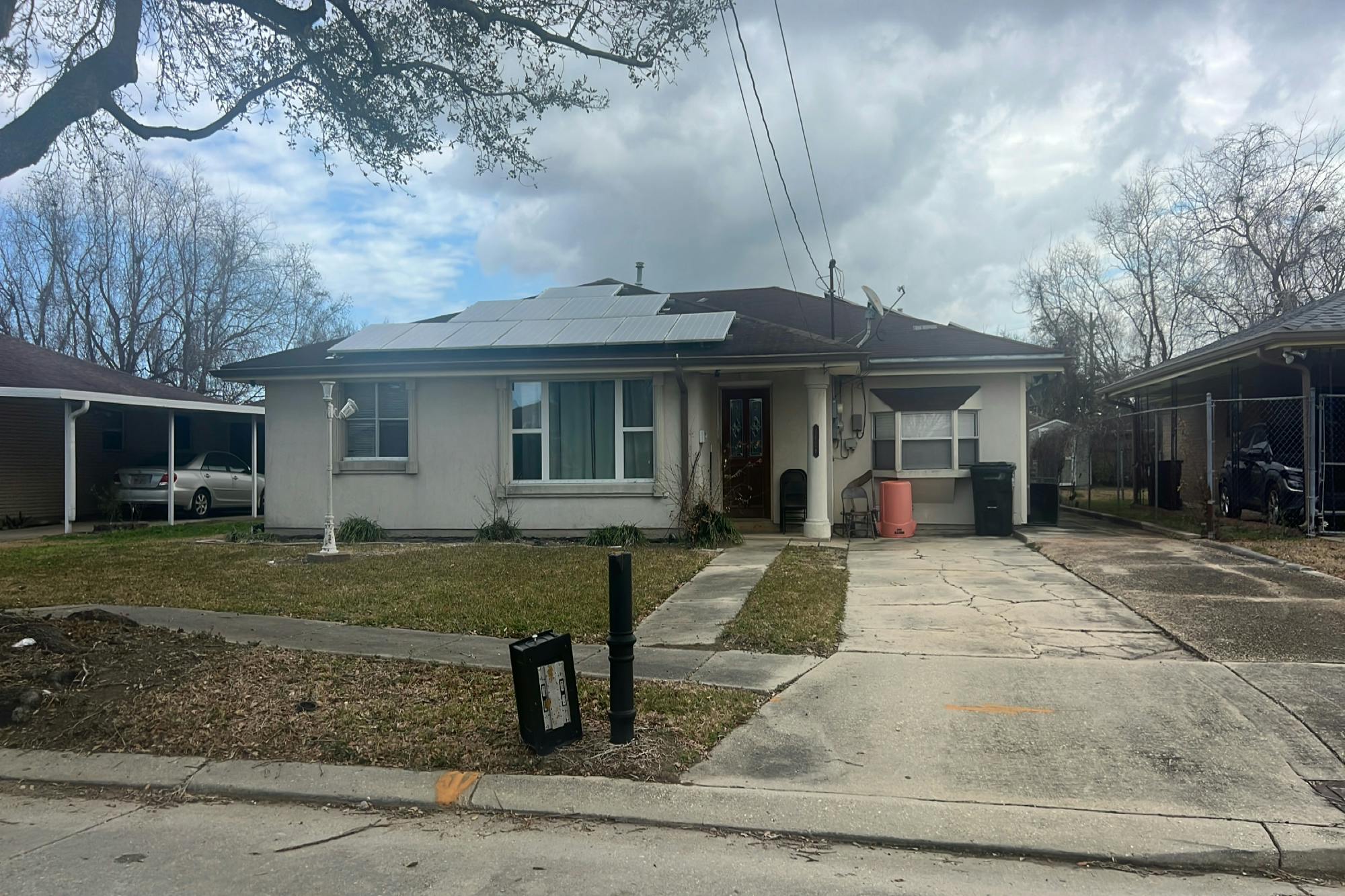 Marque Dr, New Orleans, LA 70127