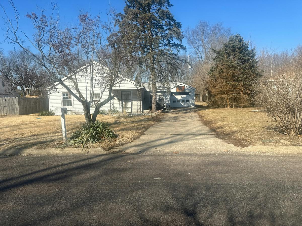 Park Dr, North Pekin, IL 61554