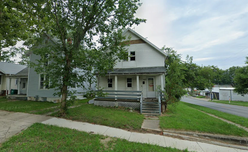1097 W Green St
