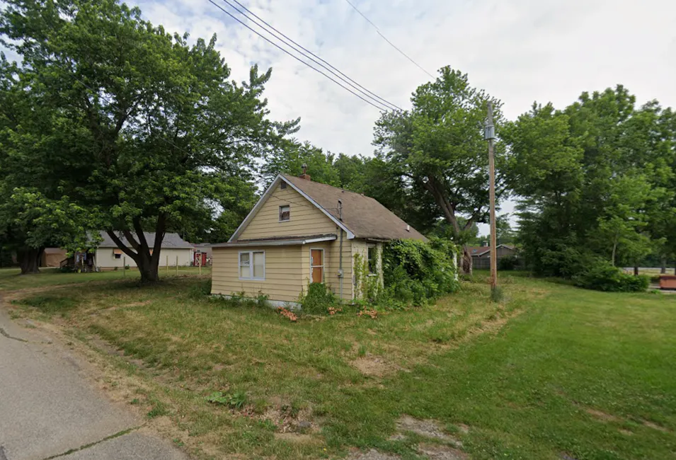 153 E Main St Banner, IL 61520, Fulton County