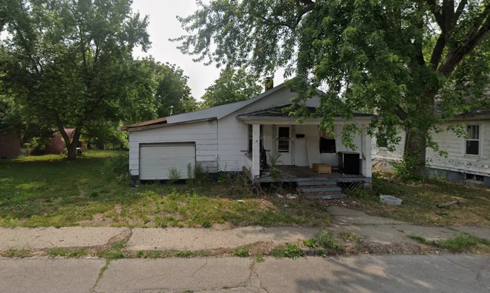 654 N Avenue B Canton, IL 61520, Fulton County