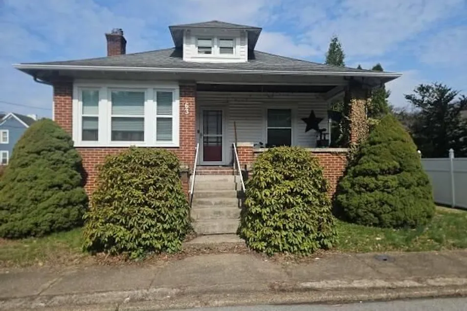 63 Center Ave Wheeling, WV 26003, Ohio County