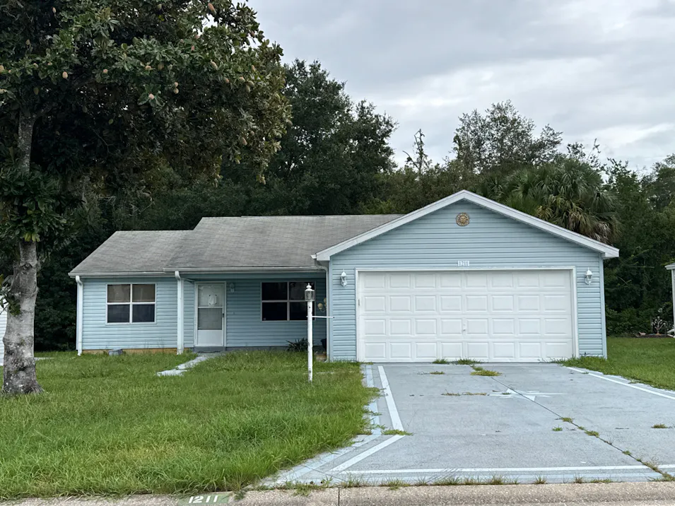 1211 E Schwartz Blvd Lady Lake, FL 32159, Lake County