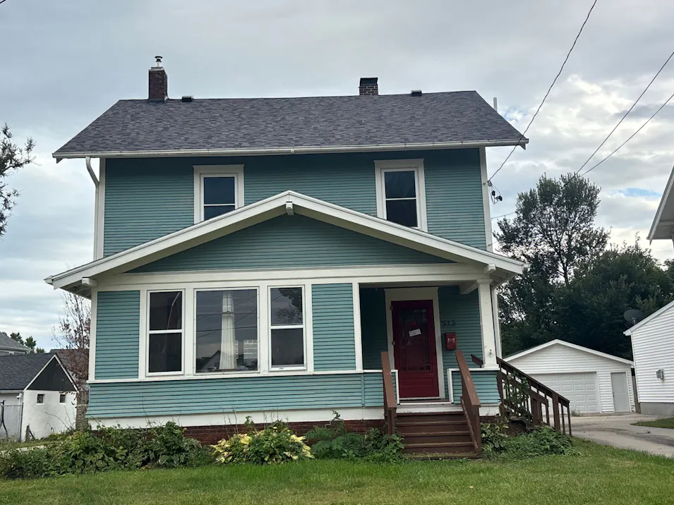 513 1st Ave W Newton, IA 50208, Jasper County