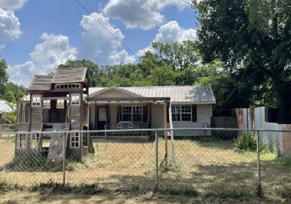407 Bradford St Arp, TX 75750, Smith County