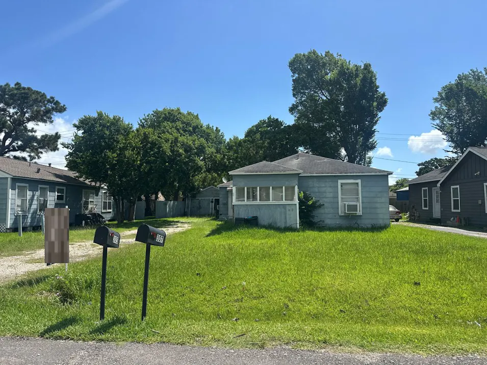 307 S Kansas St La Porte, TX 77571, Harris County