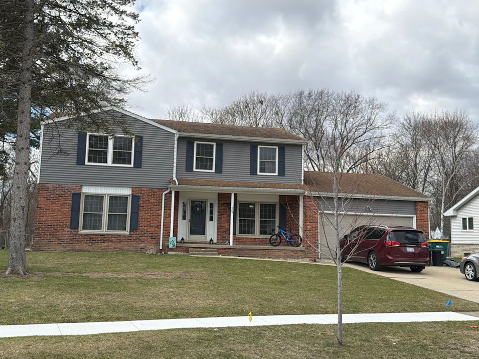 207 Bellewood Dr Flushing, MI 48433, Genesee County