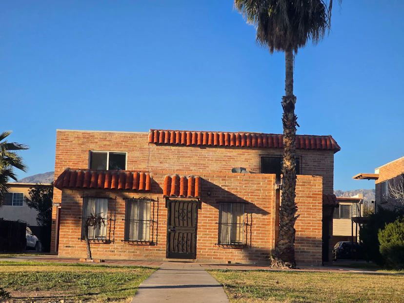 6701 E Calle La Paz Unit B