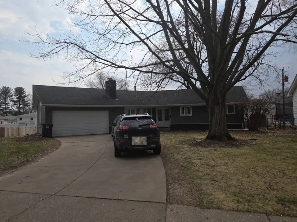 4216 35th Ave Moline, IL 61265, Rock Island County