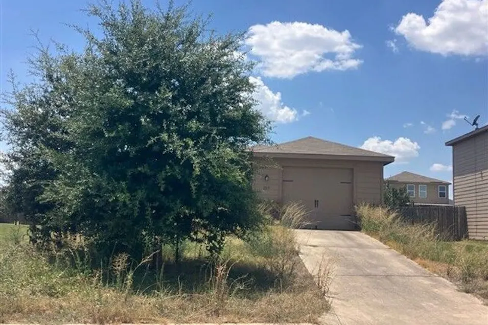 205 Millers Loop Jarrell, TX 76537, Williamson County