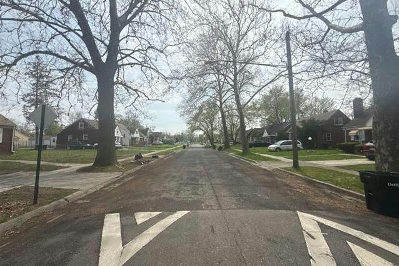 Winthrop St, Detroit, MI 48235