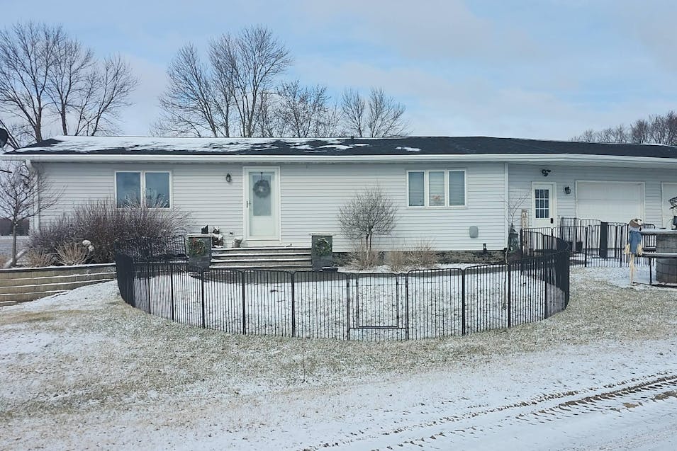 81292 310th St Ellendale, MN 56026, Freeborn County