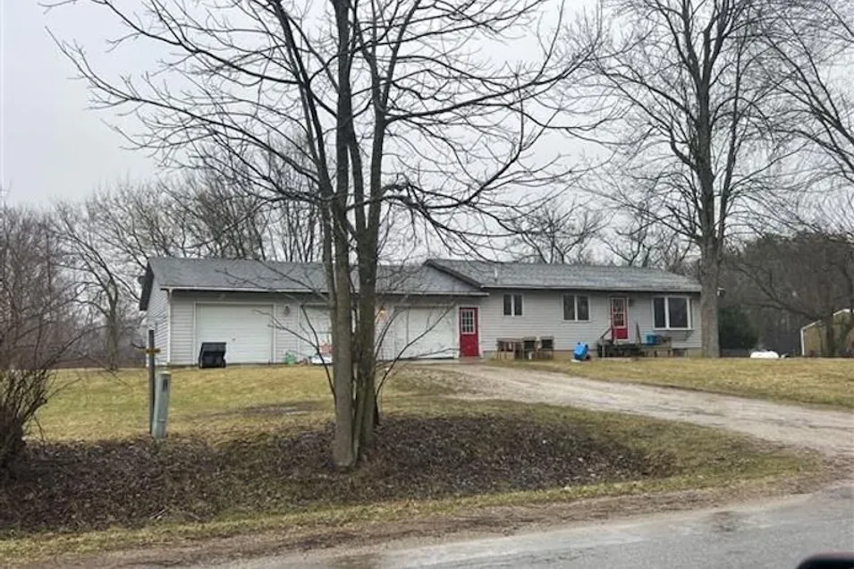 675 E Sessions Rd Sheridan, MI 48884, Montcalm County